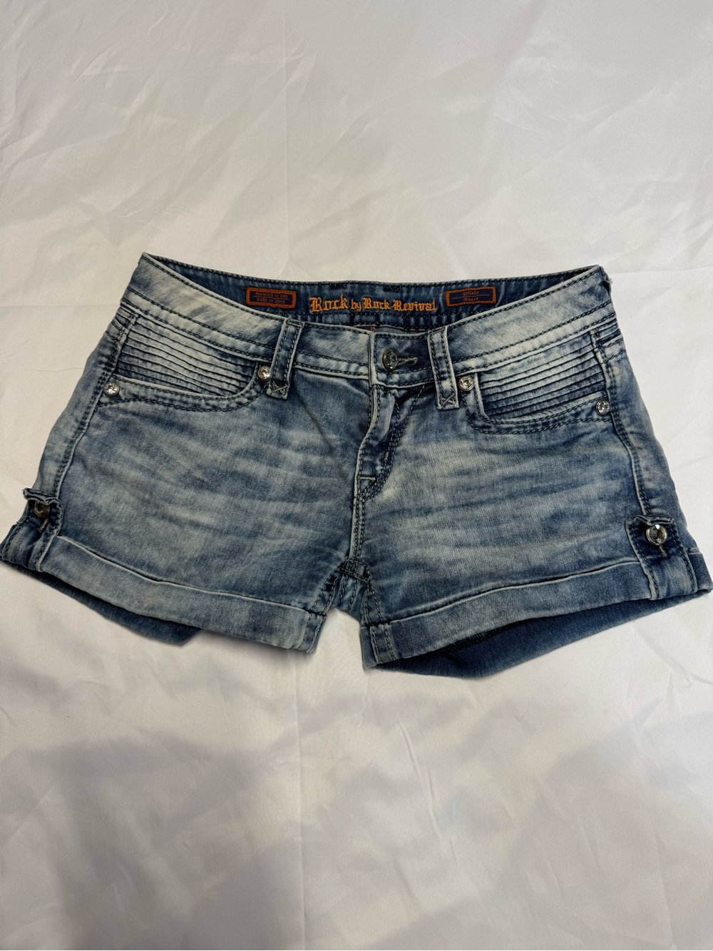 Rock Revival Faded Light Blue Denim Olivia Shortie Shorts sz 28 (18AA)